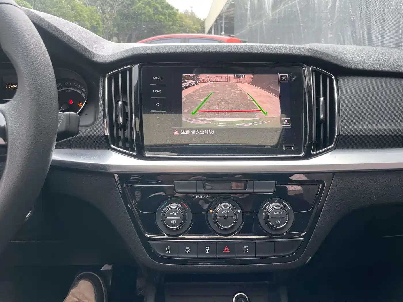 Škoda Kamiq 2022 1.5L Automatic Comfort Edition фото 11