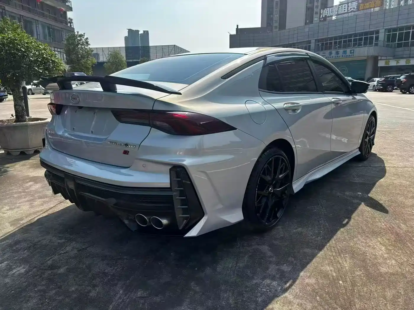 GAC Trumpchi Trumpchi Emkoo 2024 2024 Model 400T Auto Shadow Leopard R MAX Edition