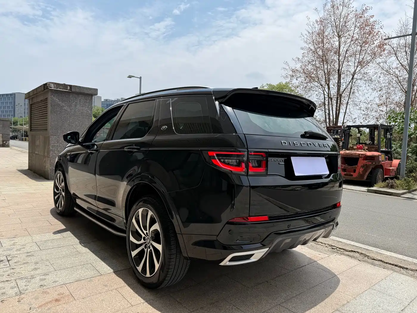 Land Rover Discovery Sport 2023 249PS R-Dynamic SE Performance Technology Version фото 6