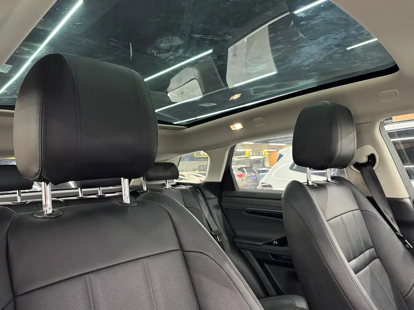 Land Rover Range Rover Evoque 2020 249PS Youth Edition фото 14