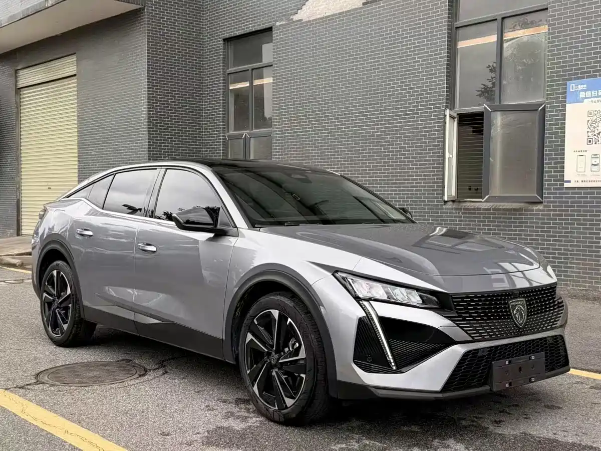 Peugeot 408X 2023 Charm Edition фото 2