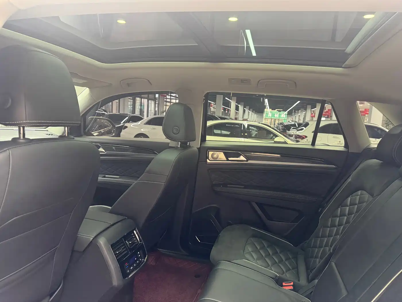 Volkswagen Teramont 2020 Teramont X 380TSI 4WD Premium Luxury фото 17
