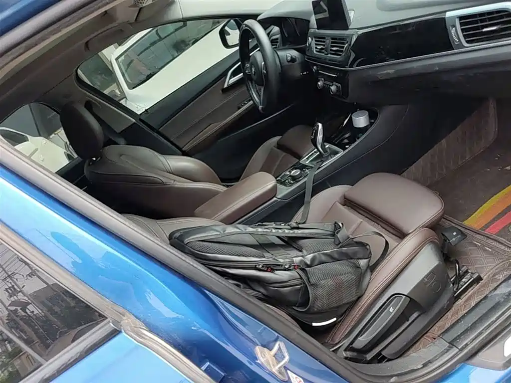 BMW 1 Series 2020 Model 120i M Sport Package фото 25
