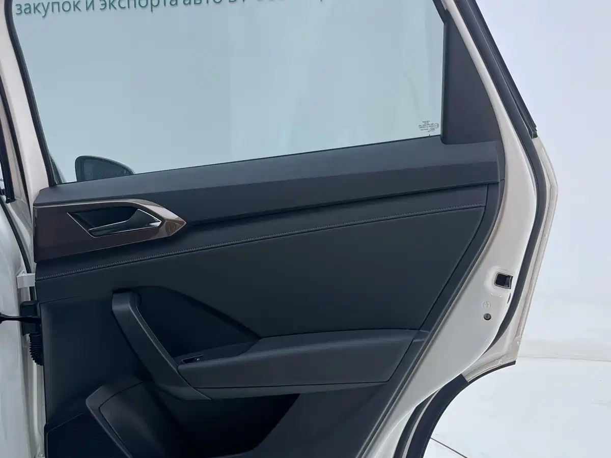 Volkswagen Tharu 2022 280TSI FWD Luxury Edition фото 26