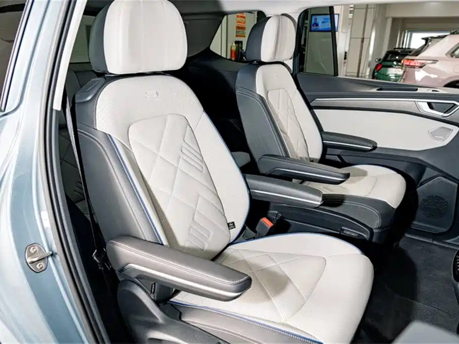 Volkswagen Talagon 2025 450TSI R-Line 6-Seater фото 26
