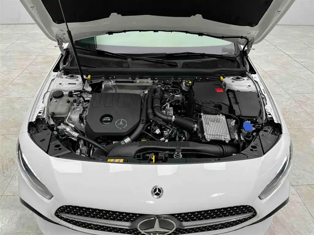 Mercedes-Benz A-Class 2023 A 180 L фото 21