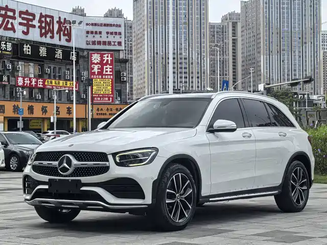 Mercedes-Benz GLC 2020 Facelift GLC 260 L 4MATIC Luxury — фото 2