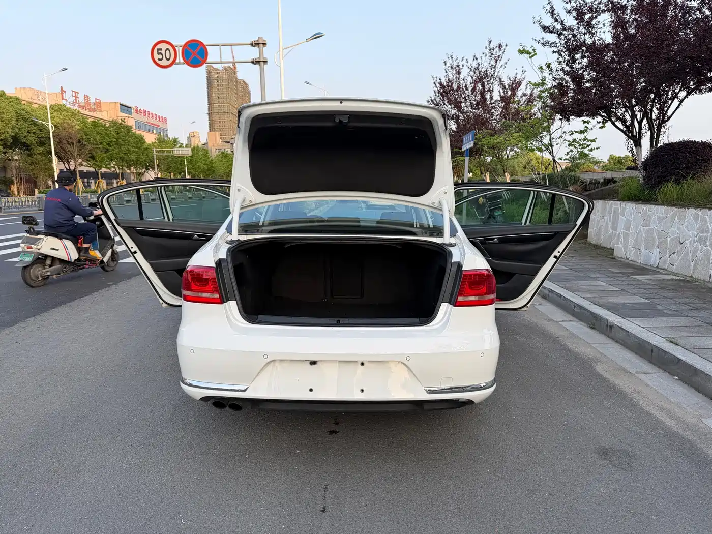 Volkswagen Magotan 2012 1.8TSI Luxury фото 13