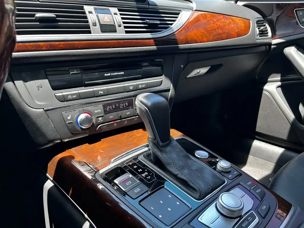 Audi A6L 2016 30 FSI Comfort фото 18