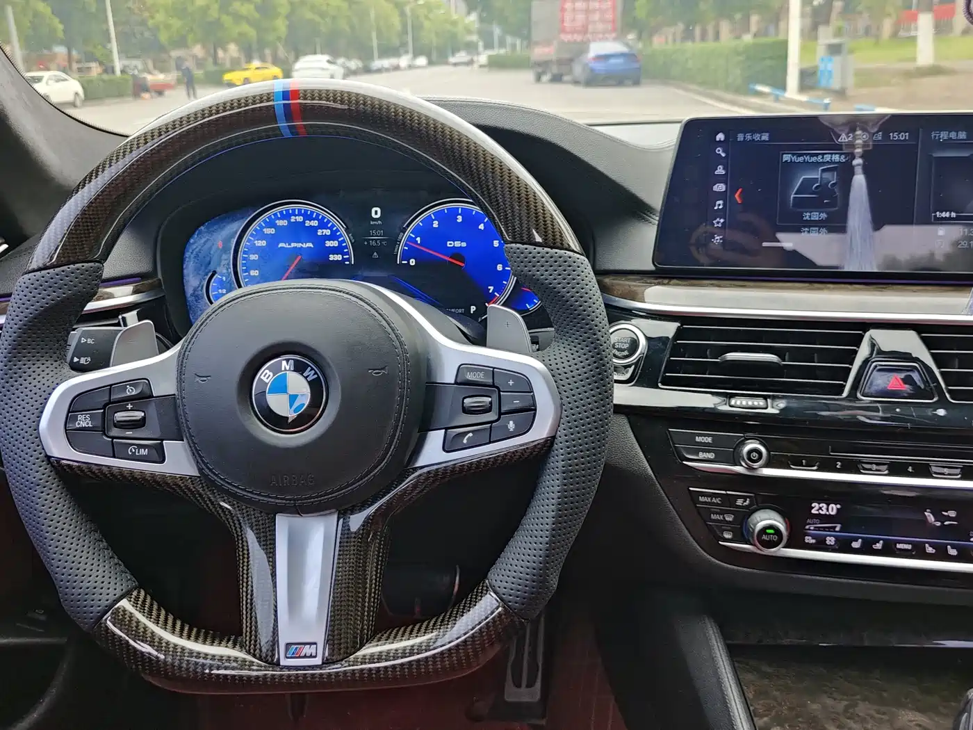 BMW 5 Series 2018 530Li Premium M Sport Package фото 10