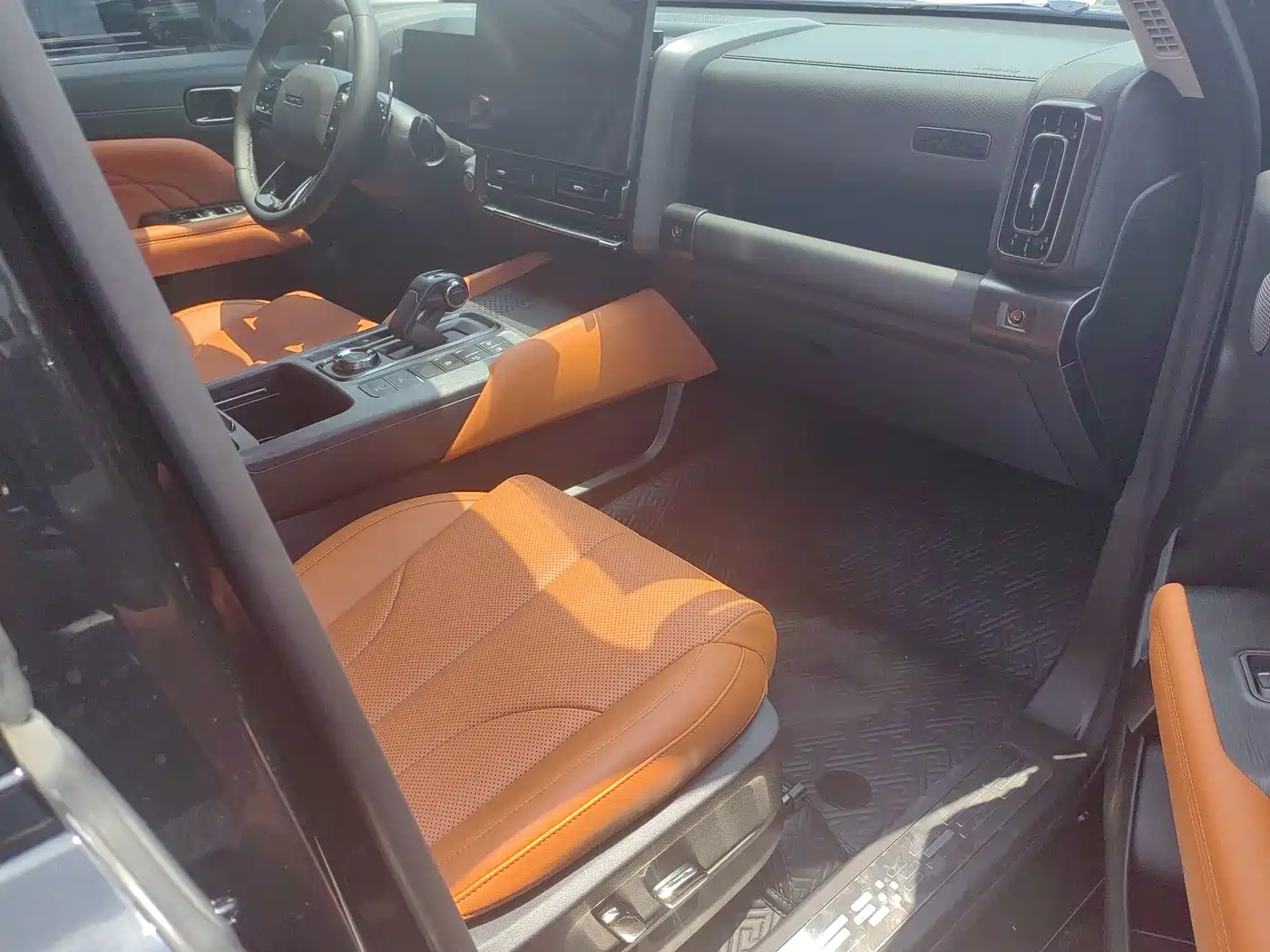 Photo 5 - Haval H9