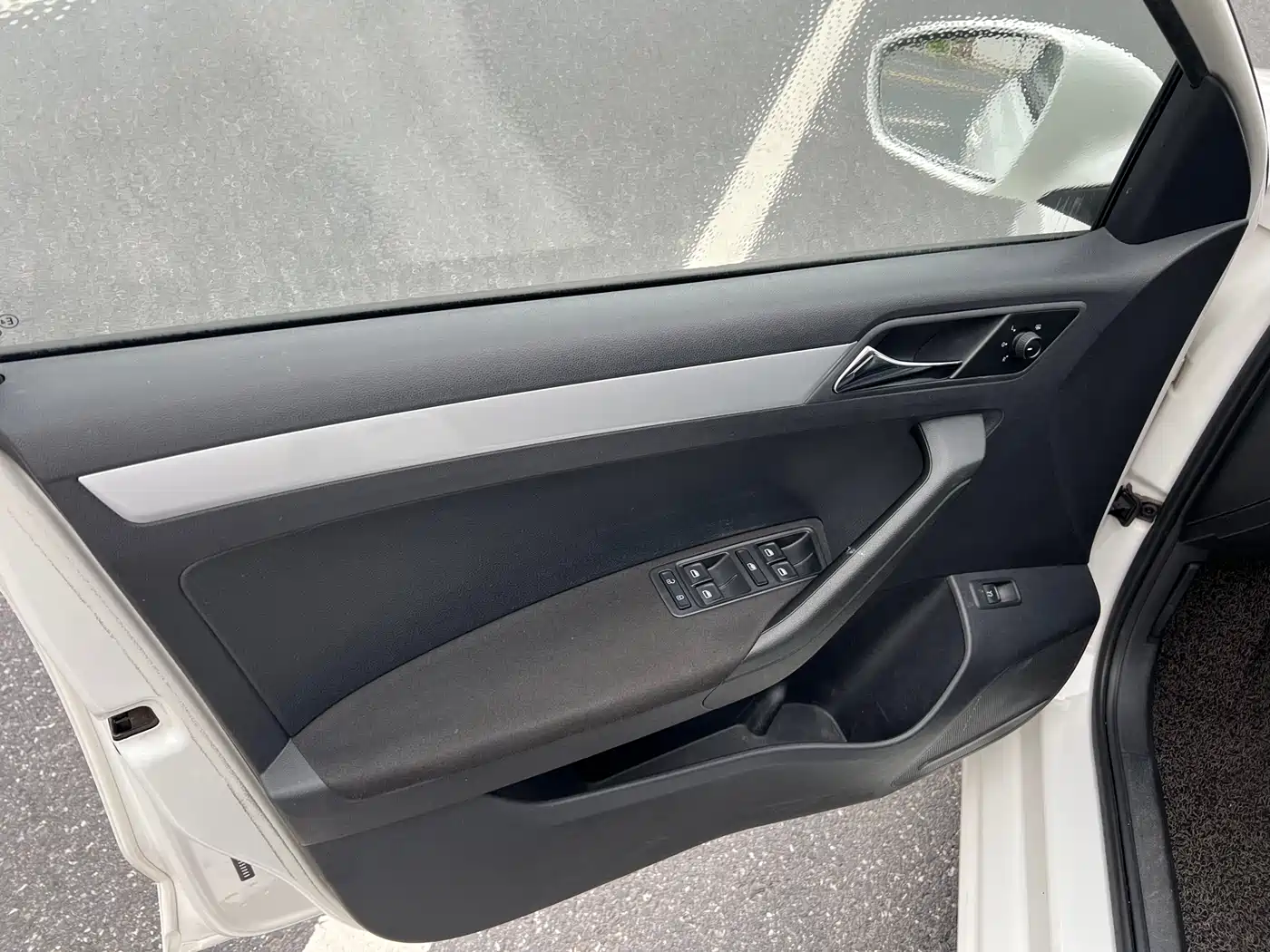 Volkswagen Jetta 2013 1.4L Manual Comfort фото 10