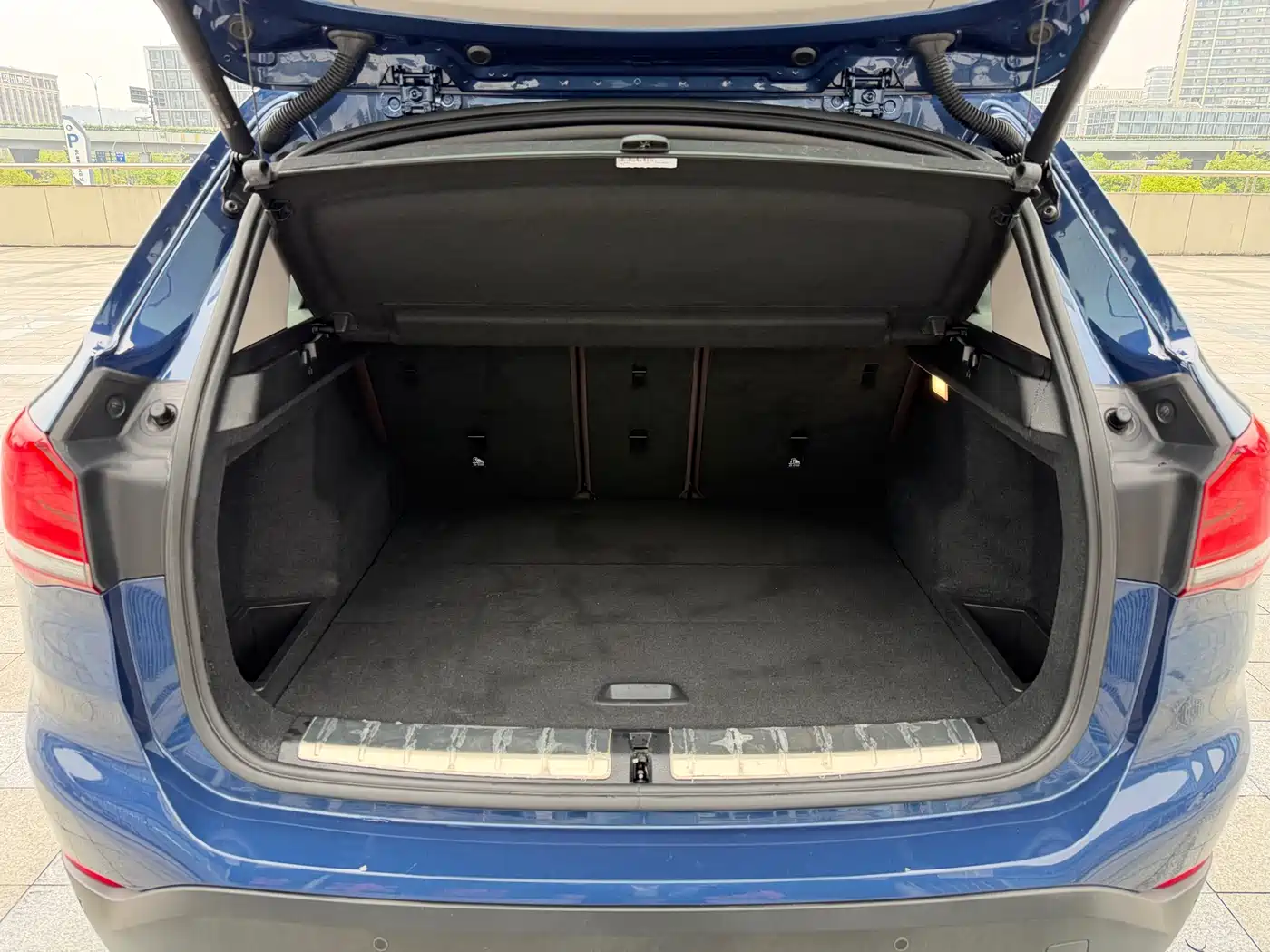 BMW X1 2022 sDrive25Li Leading фото 27