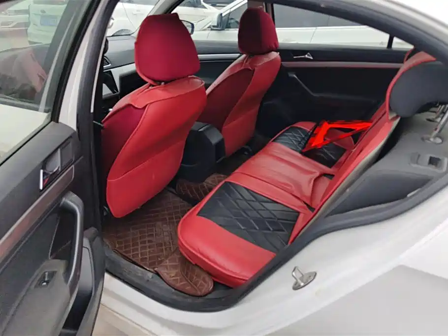 Volkswagen Lavida 2017 1.6L Automatic Trend Edition фото 11