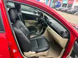 Photo 20 - Mazda 3