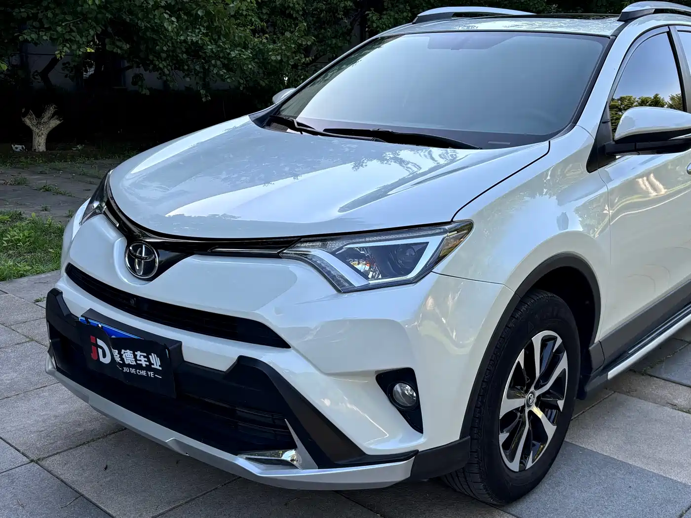 Toyota RAV4 Rongfang 2016 2.0L CVT 2WD Trend (China V) фото 4