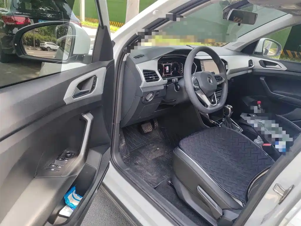 Volkswagen Tanying 2021 1.5L Automatic Smart Connect Edition фото 12