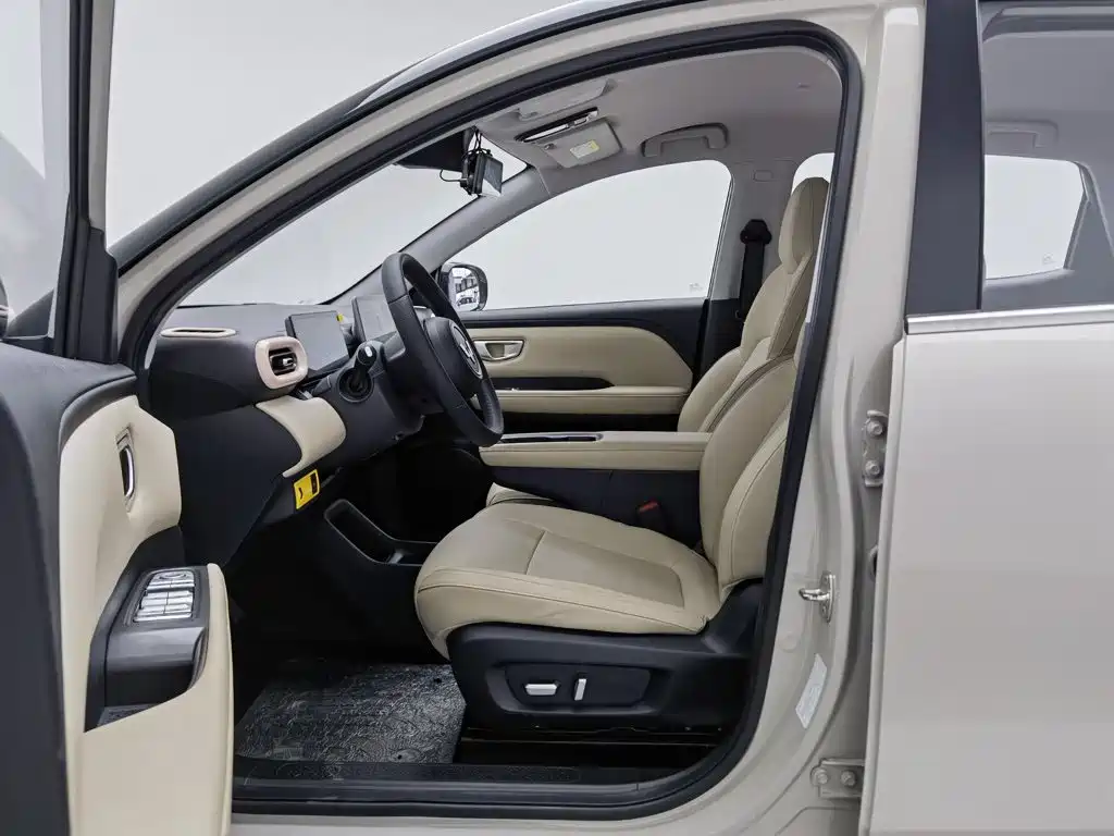 Photo 10 - Wuling Motors Wuling Binguo PLUS