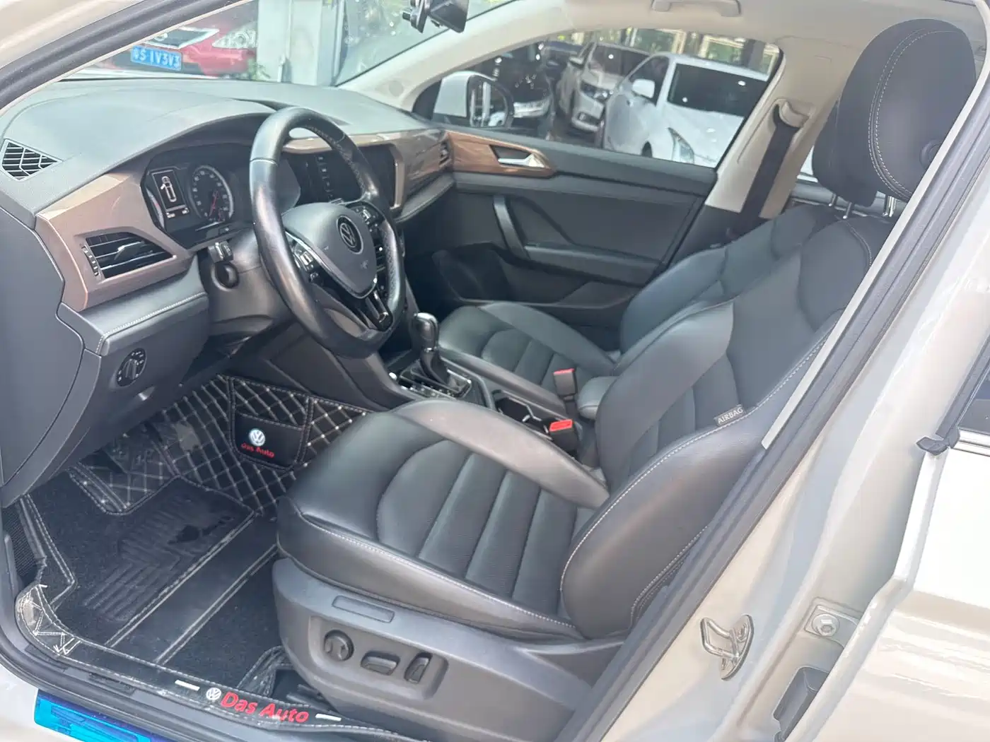Volkswagen Tharu 2021 280TSI 2WD Luxury Plus фото 4
