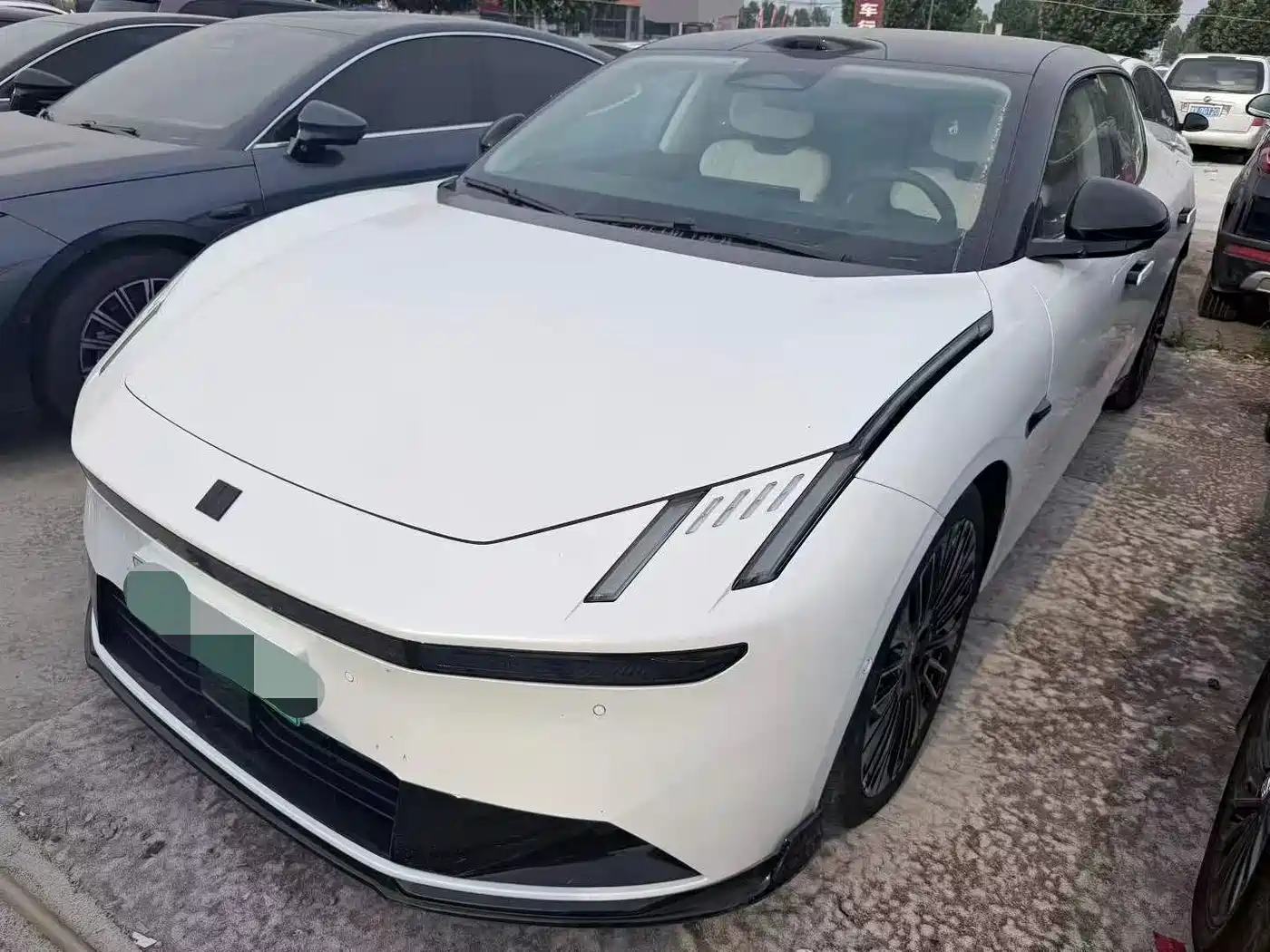 Lynk & Co 10 EM-P 2025 240km Base
