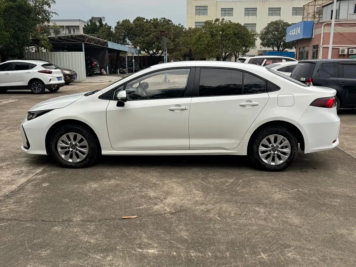 Toyota Corolla 2023 1.2T Pioneer Edition фото 6