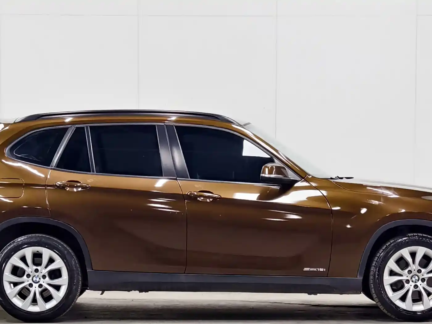 BMW X1 2014 sDrive18i Fashion Edition фото 8