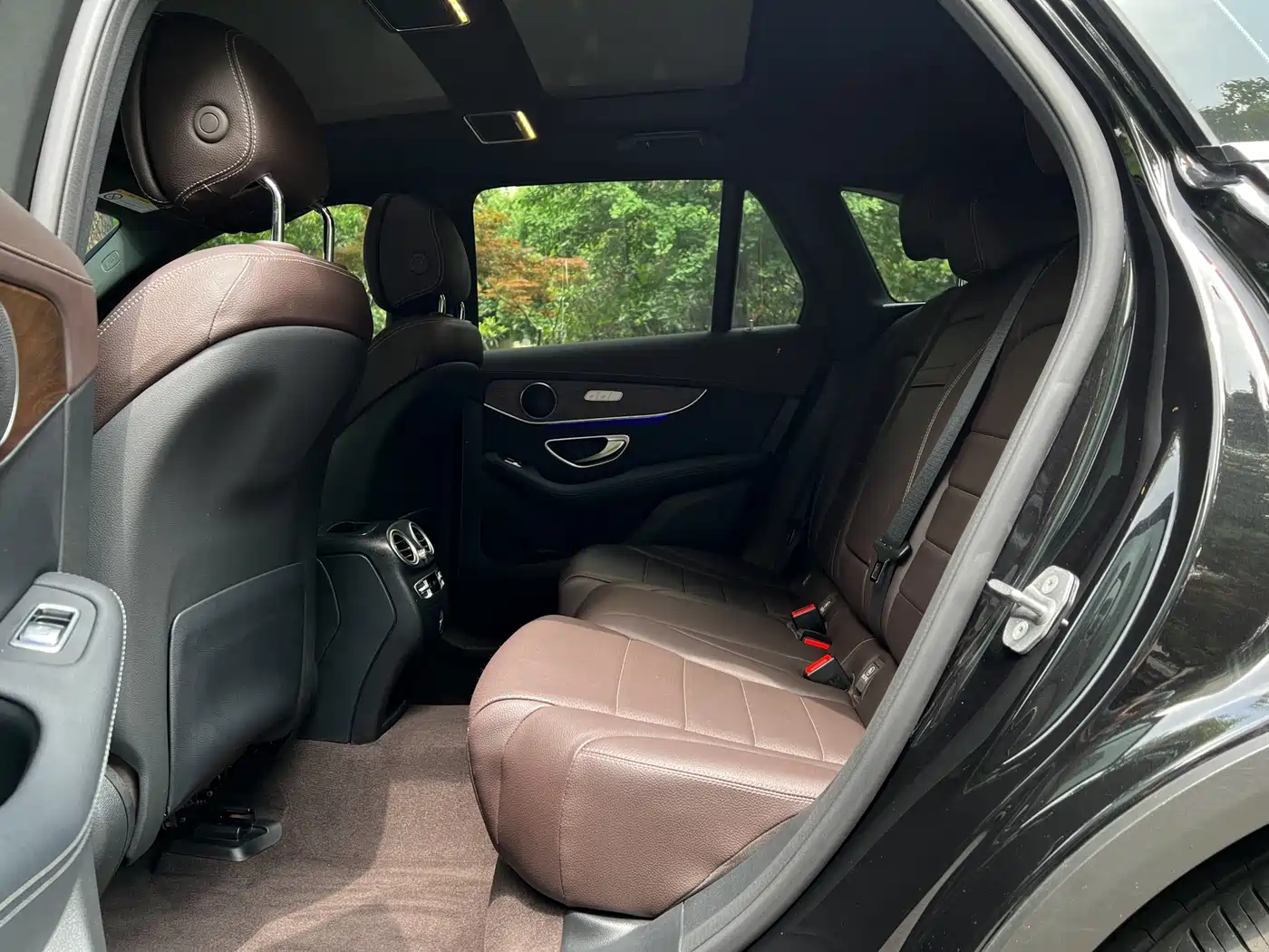 Mercedes-Benz GLC 2022 Model GLC 260 L 4MATIC Luxury Edition фото 9