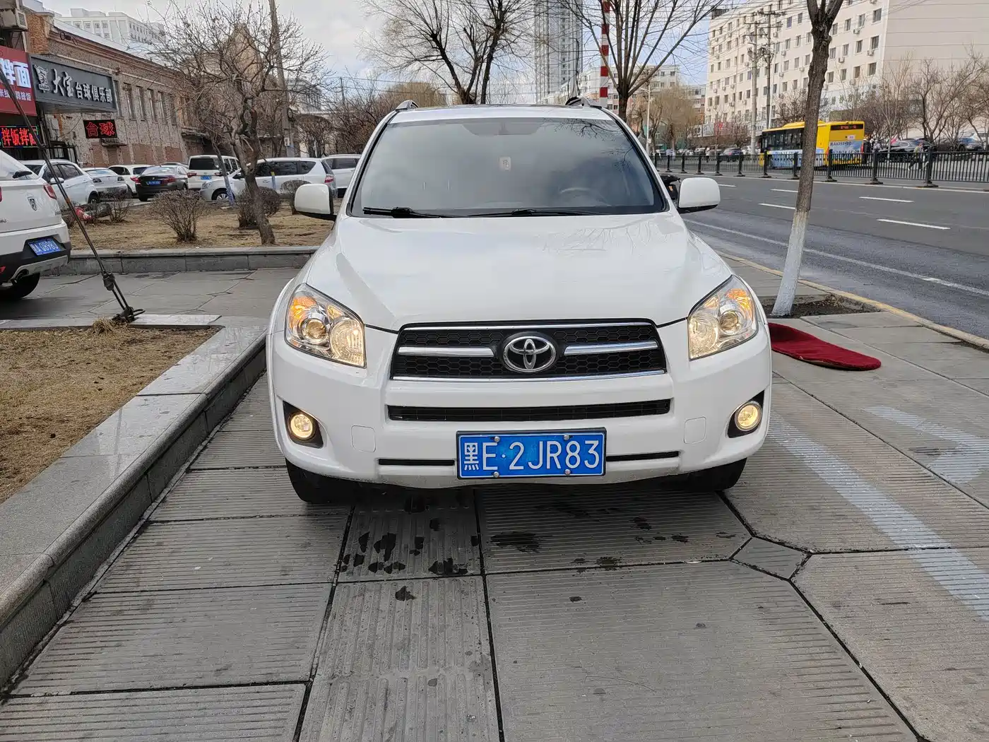 Toyota RAV4 Rongfang 2009 2.4L Automatic Luxury Edition фото 3