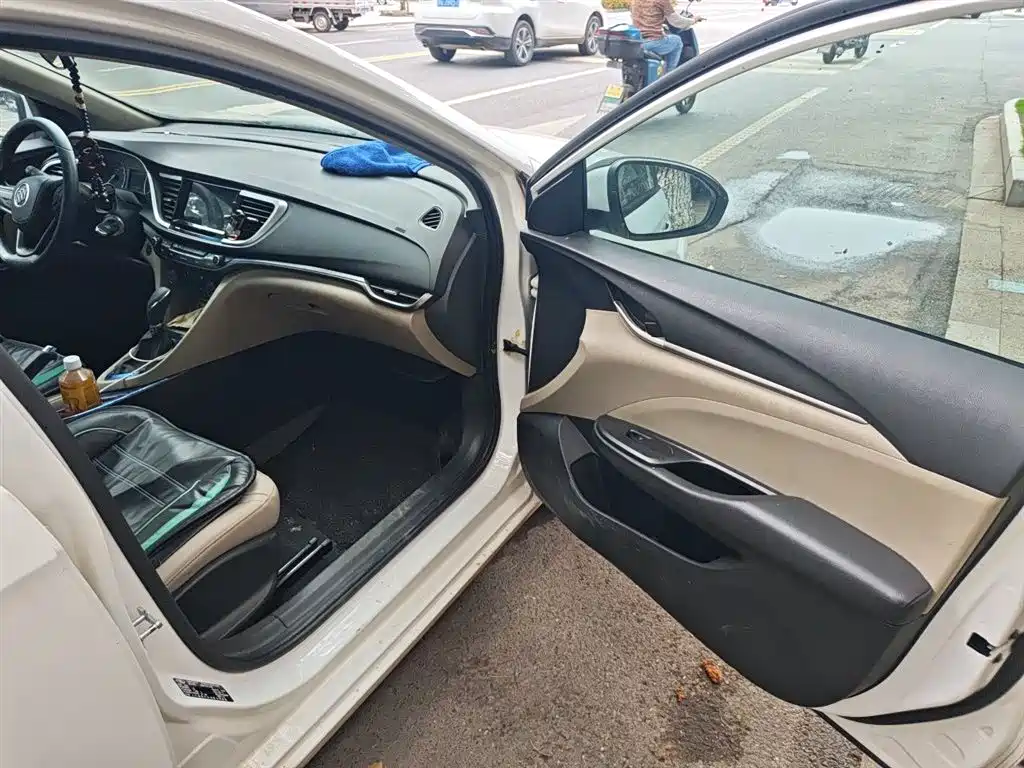 Buick Excelle 2016 15N Automatic Elite фото 21