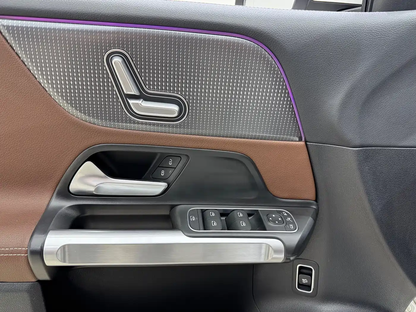 Mercedes-Benz GLB 2023 GLB 220 Dynamic фото 14