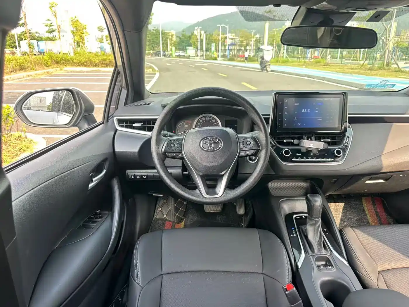 Toyota Levin 2021 185T CVT Luxury Edition фото 16