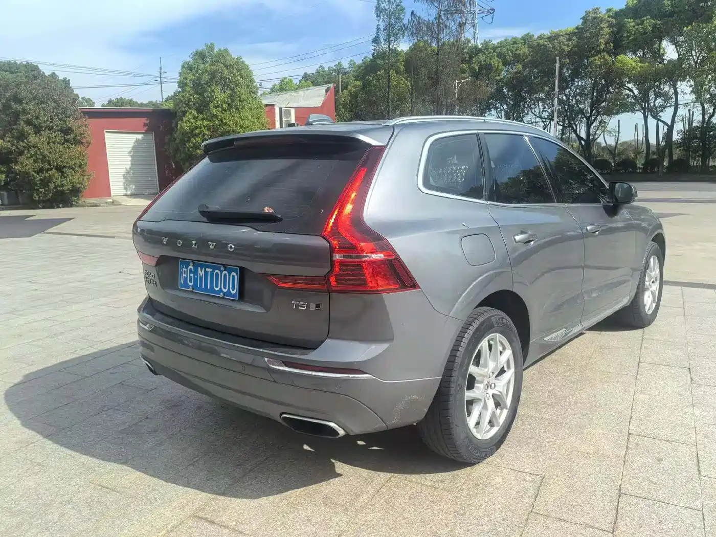 VOLVO XC60