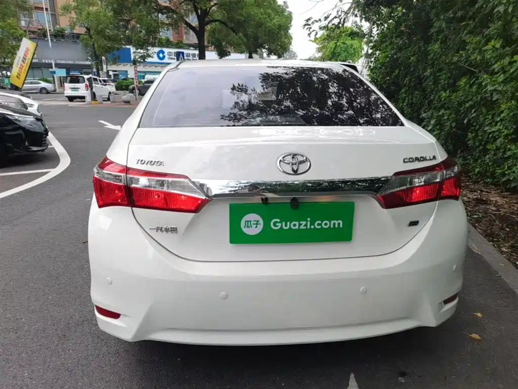 Toyota Corolla 2014 1.6L CVT GL фото 6