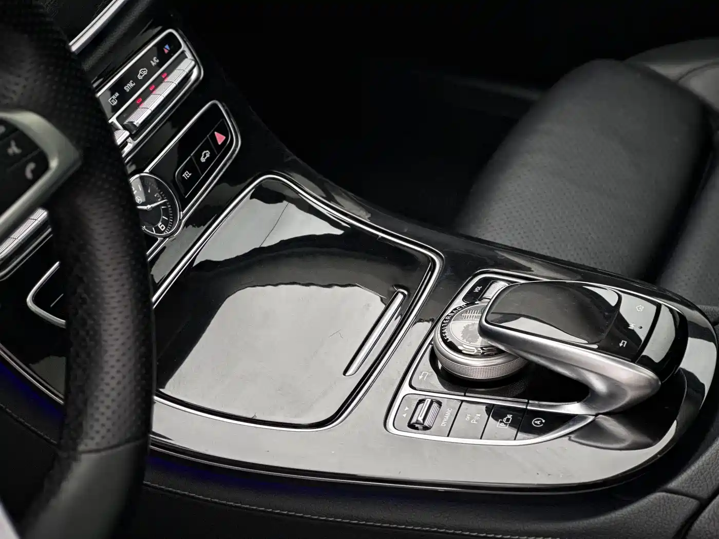 Mercedes-Benz E-Class 2016 E 200 L Sport Type фото 11