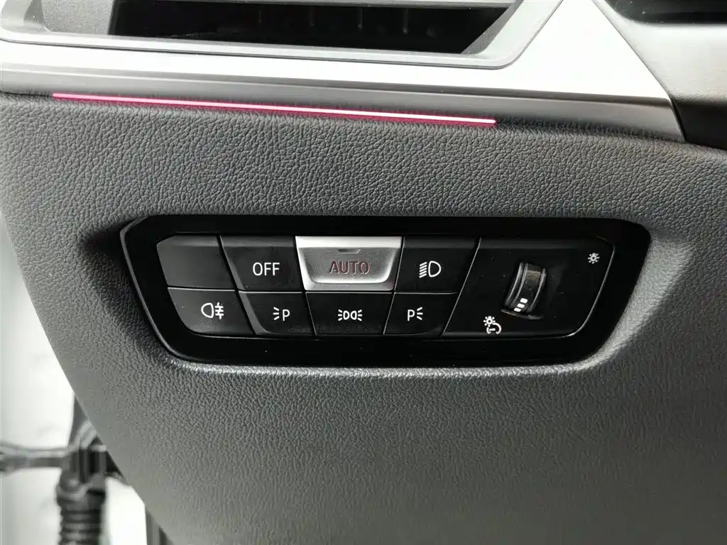 BMW 3 Series 2024 325Li M Sport Package фото 21