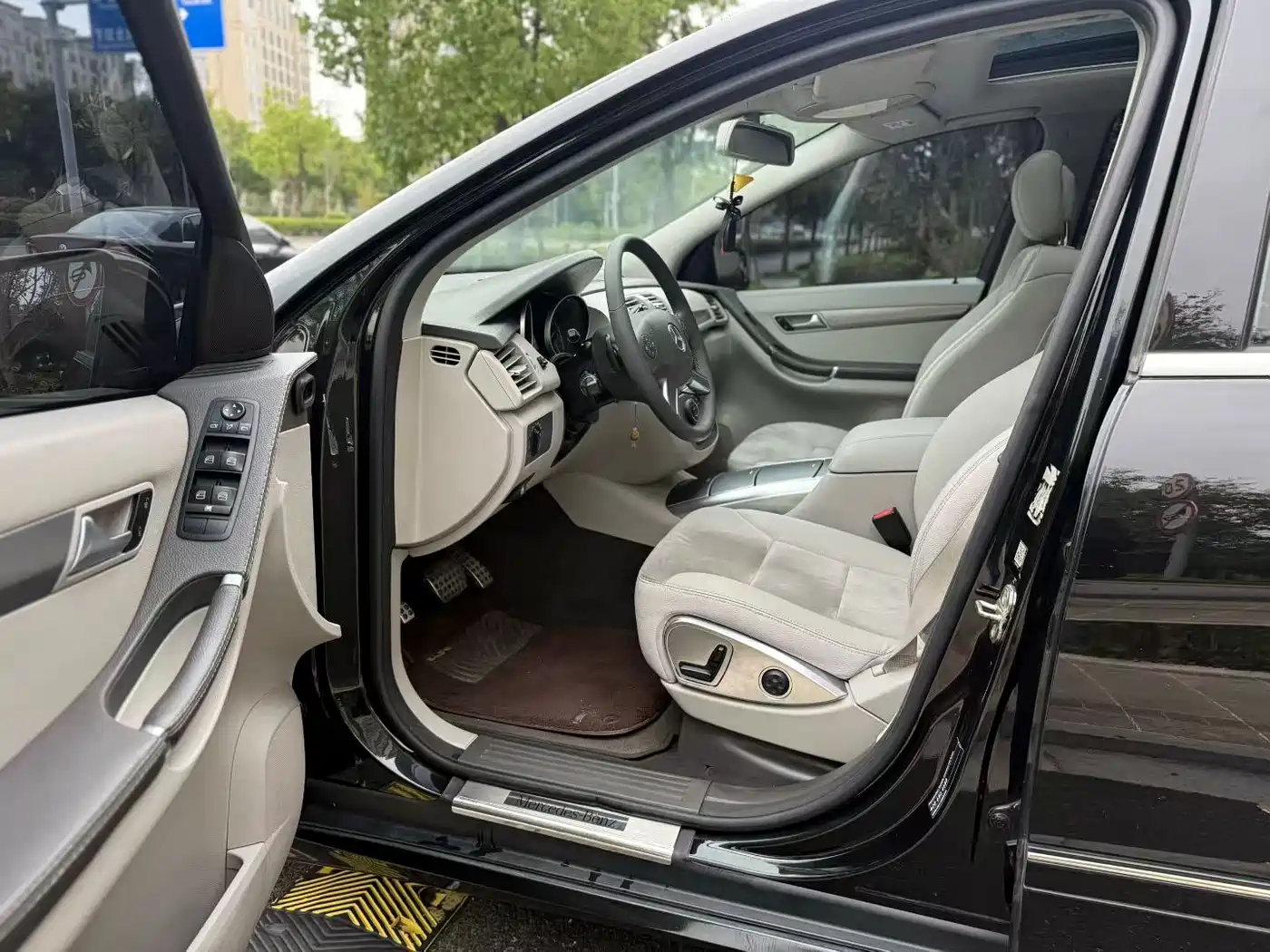 Mercedes-Benz R-Class 2014 R 320 4MATIC Business фото 4