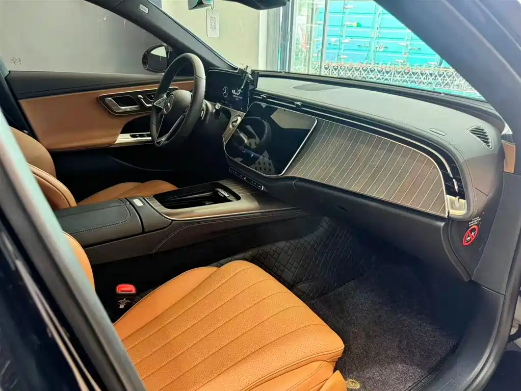 Mercedes-Benz E-Class 2025 E 300 L Fashion фото 11