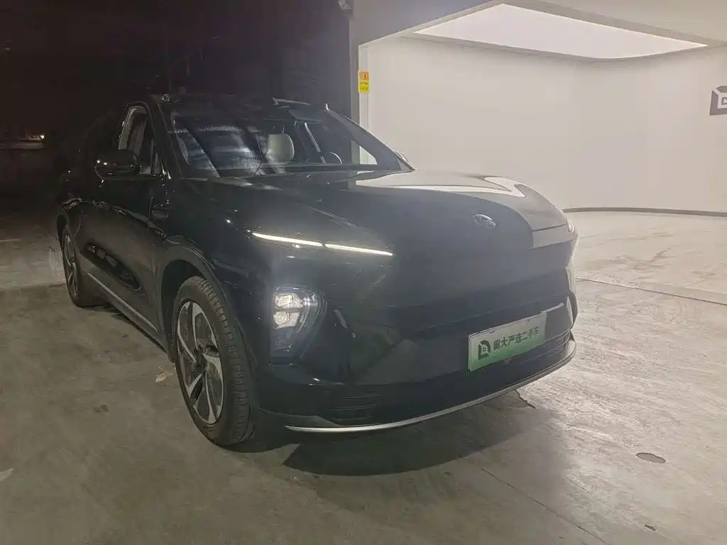 Фото 3 - NIO ES8