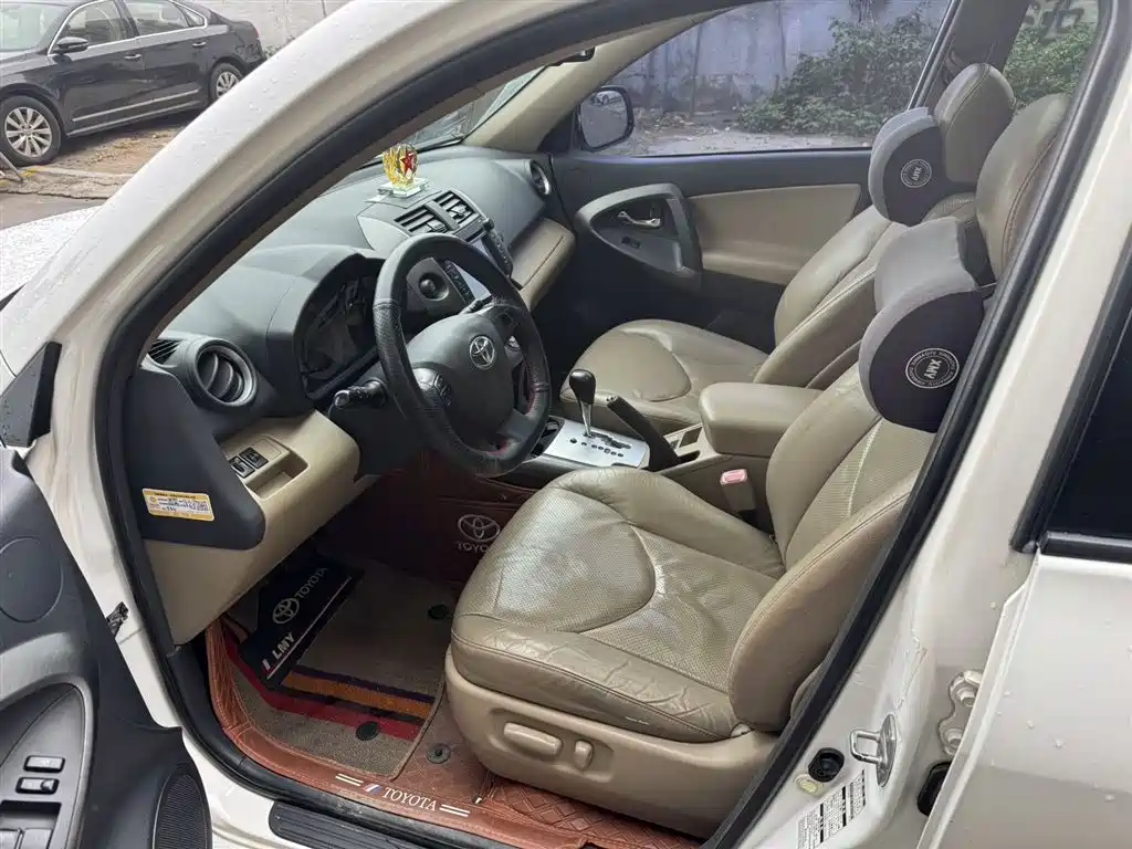 Toyota RAV4 Rongfang 2012 Styling Edition 2.4L Automatic 4WD Luxury фото 9