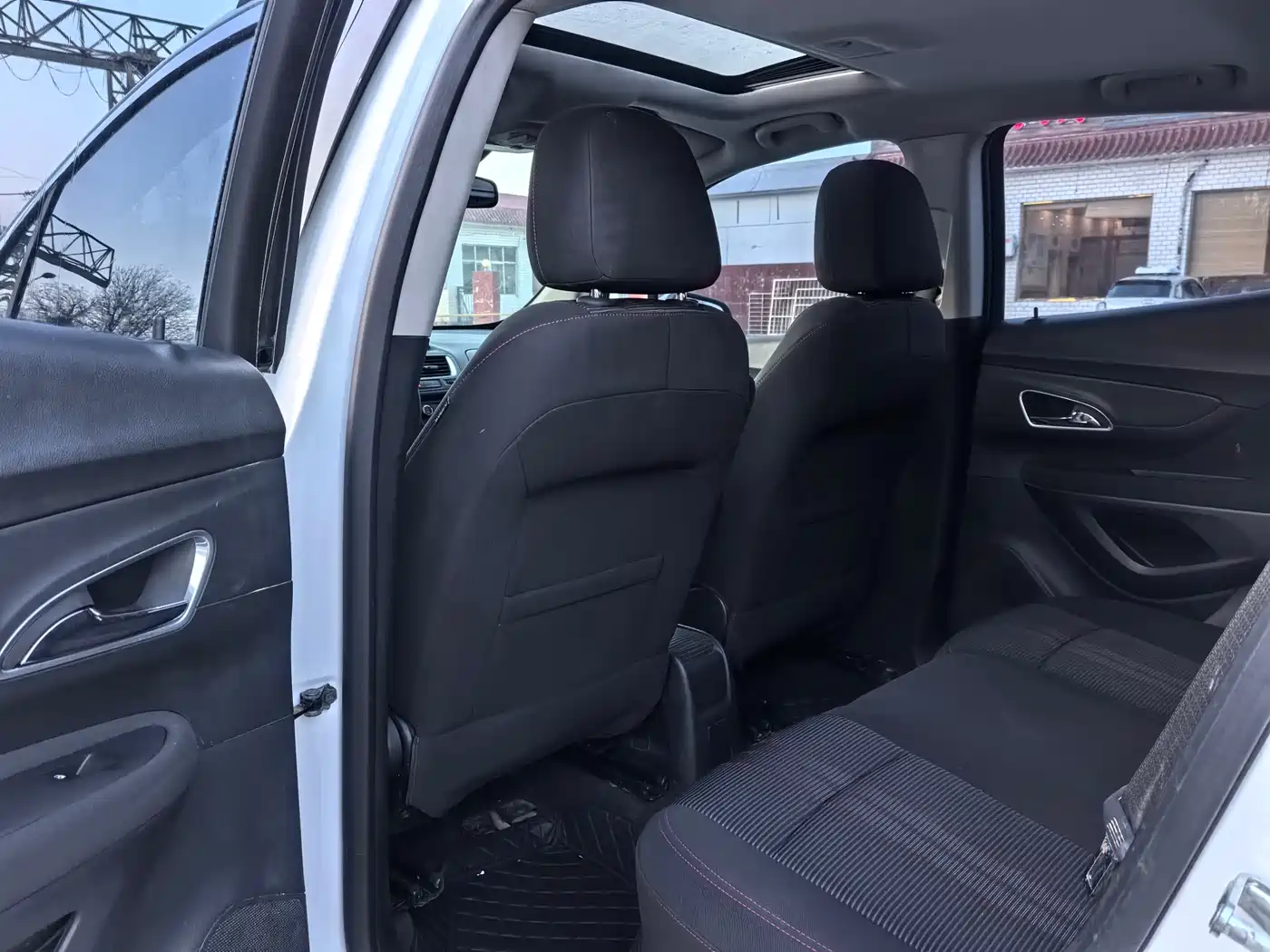 Buick Encore 2015 1.4T Automatic 2WD Urban Elite фото 11