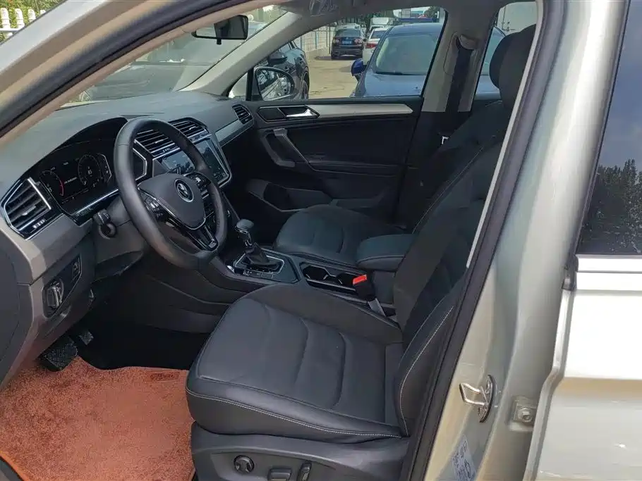 Volkswagen Tiguan L 2021 330TSI Automatic 2WD Smart фото 9