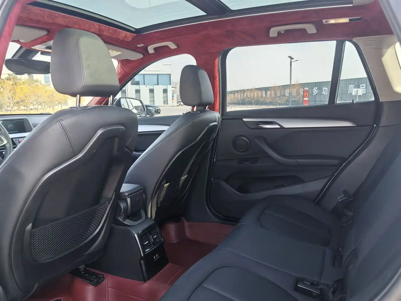 BMW X1 2019 sDrive20Li Leading Model фото 5