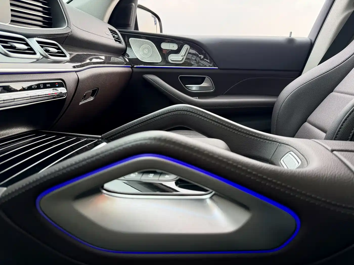 Mercedes-Benz GLE 2022 Facelift GLE 350 4MATIC Fashion фото 15