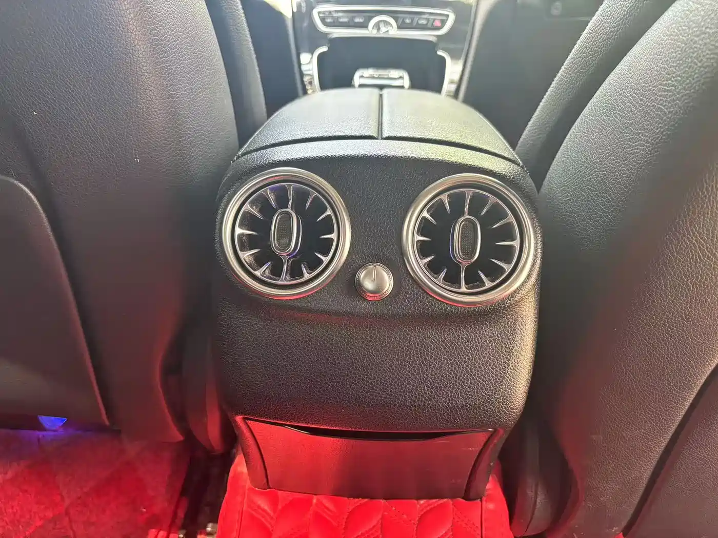 Mercedes-Benz C-Class 2016 C 180 L Sport фото 10