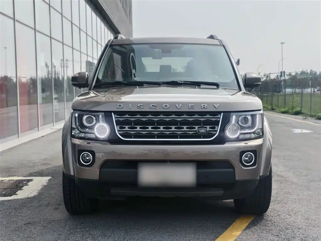 Land Rover Discovery 2015 3.0 SC V6 SE фото 5
