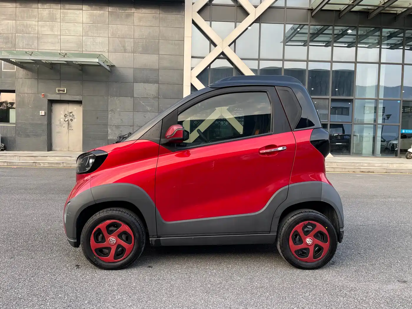 BAOJUN E100