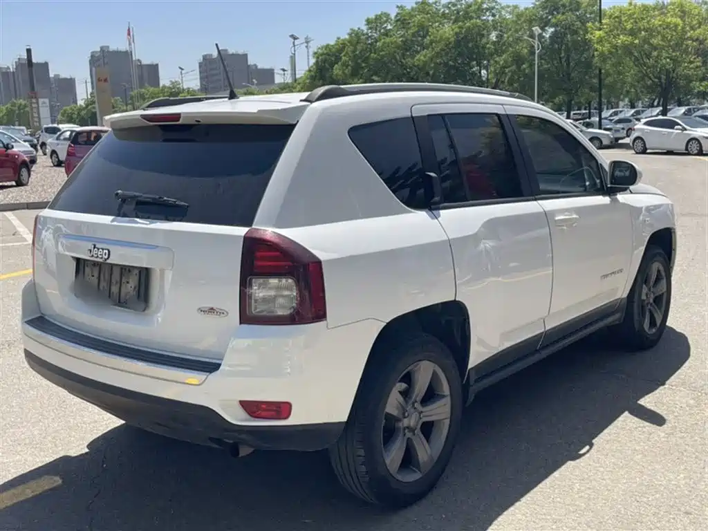 Jeep Compass (Import) 2016 2014 Facelift 2.4L 4WD Comfort Edition