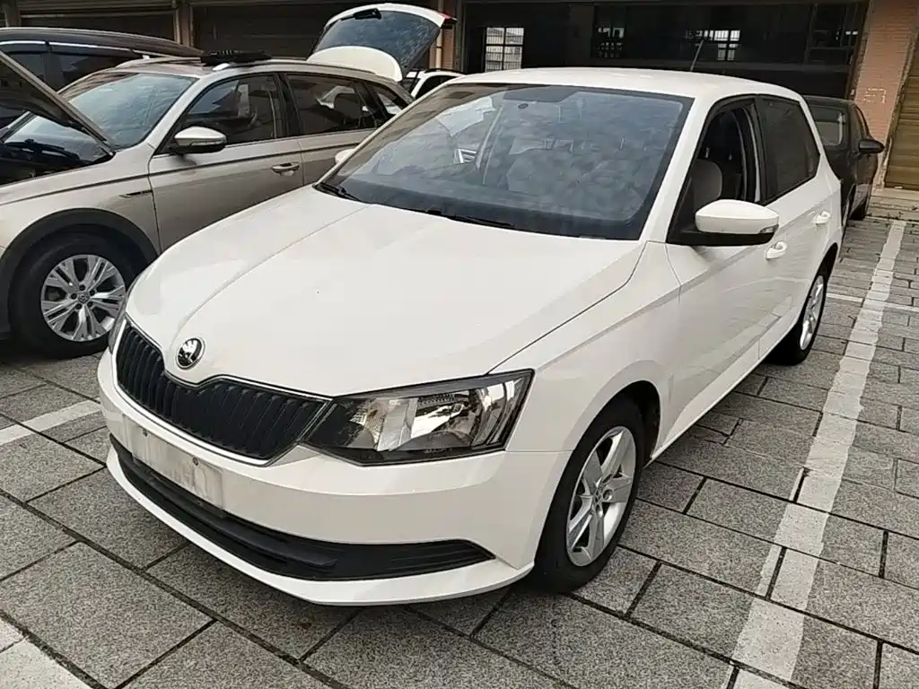 Photo 1 - Škoda Fabia