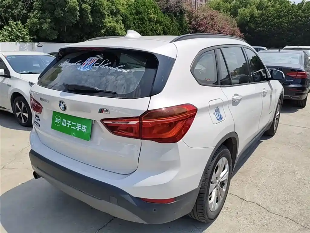 BMW X1 2016 sDrive18Li Premium Model фото 7