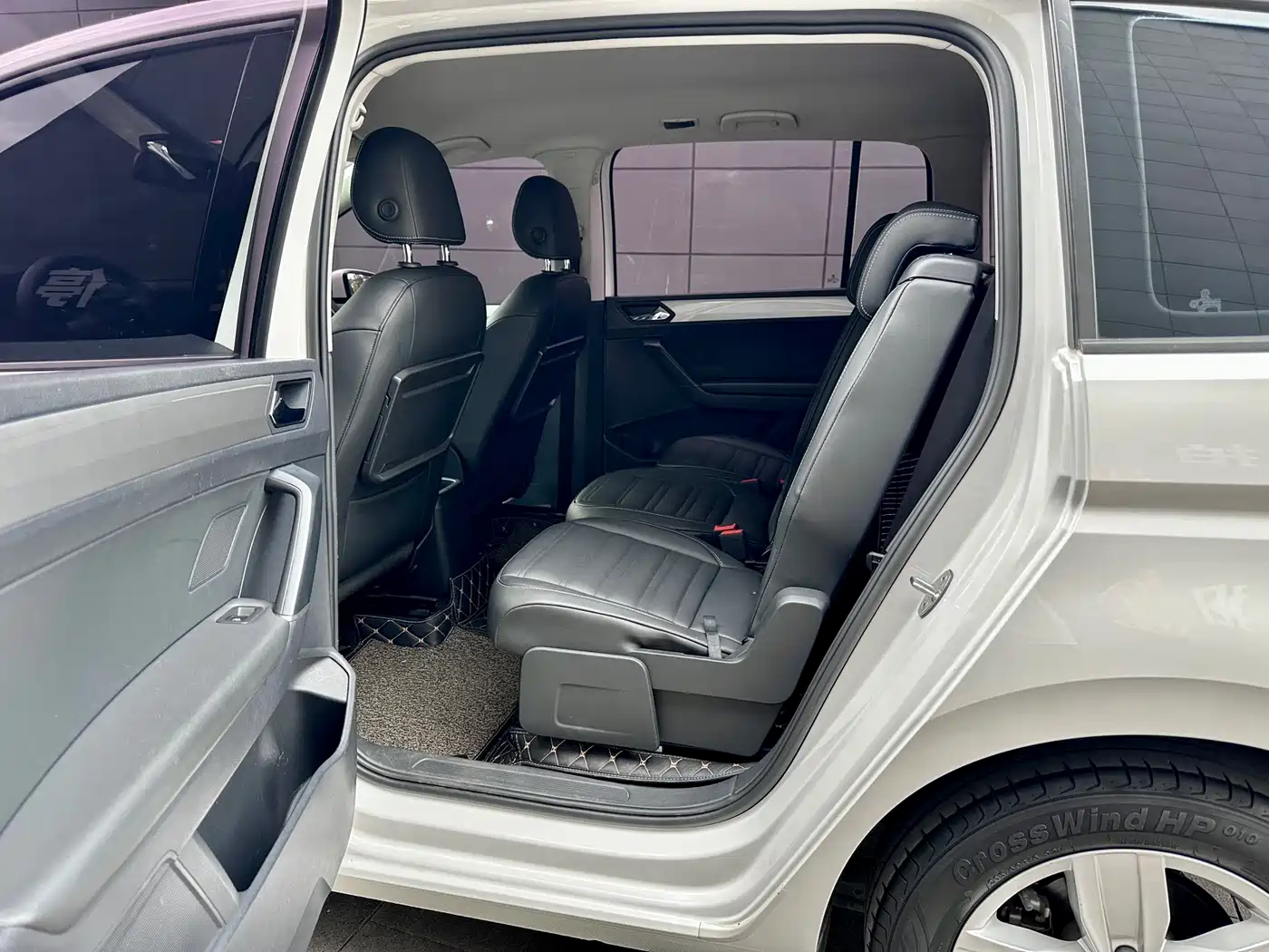 Volkswagen Touran 2018 Touran L 280TSI DSG Trendline 7-seater China V фото 10